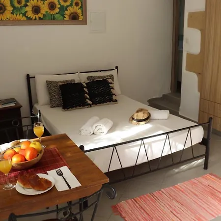 Villa Grandma'S Nest à Kíssamos Extérieur photo